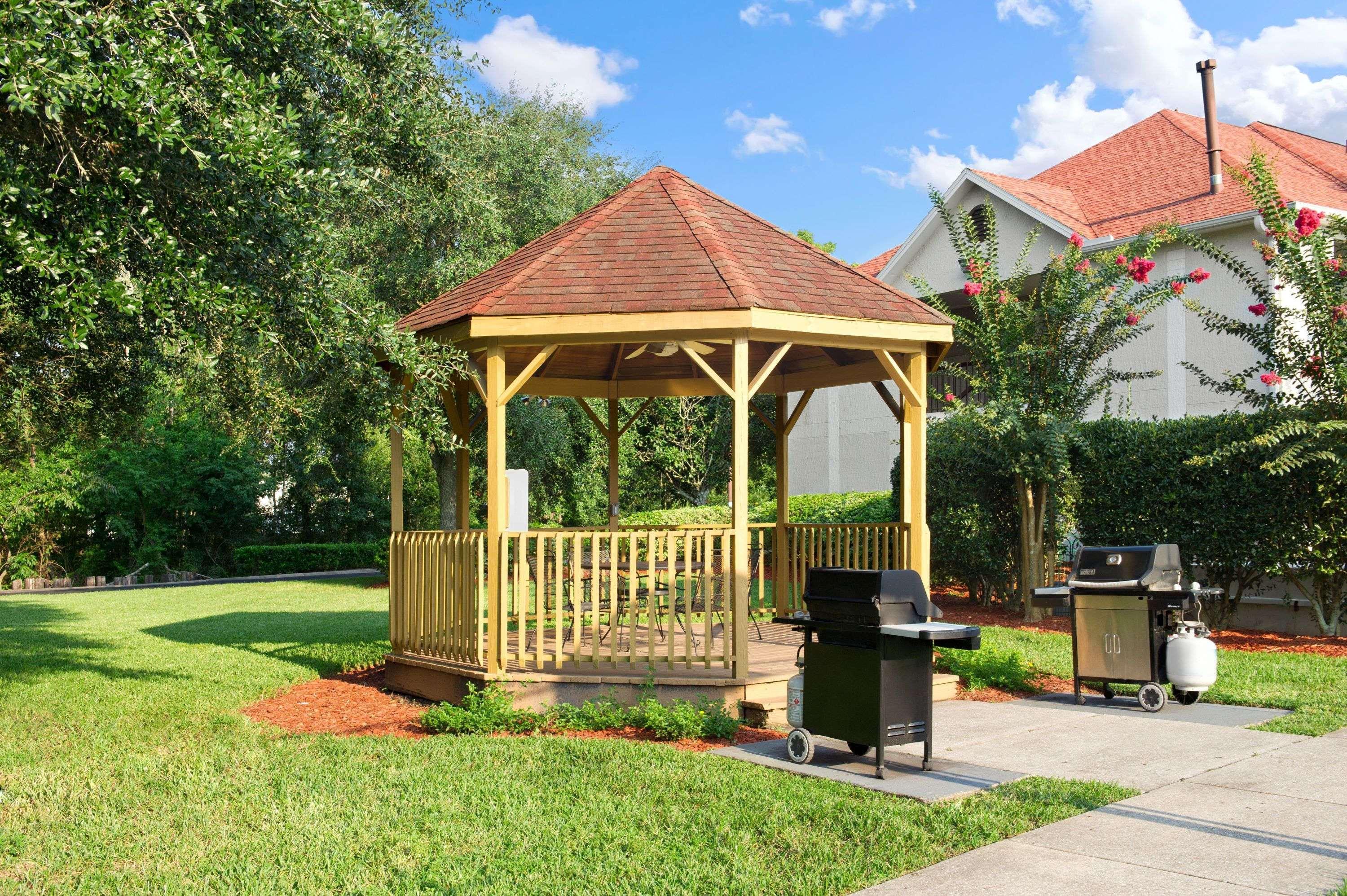 Hawthorn Suites By Wyndham Jacksonville Exterior foto