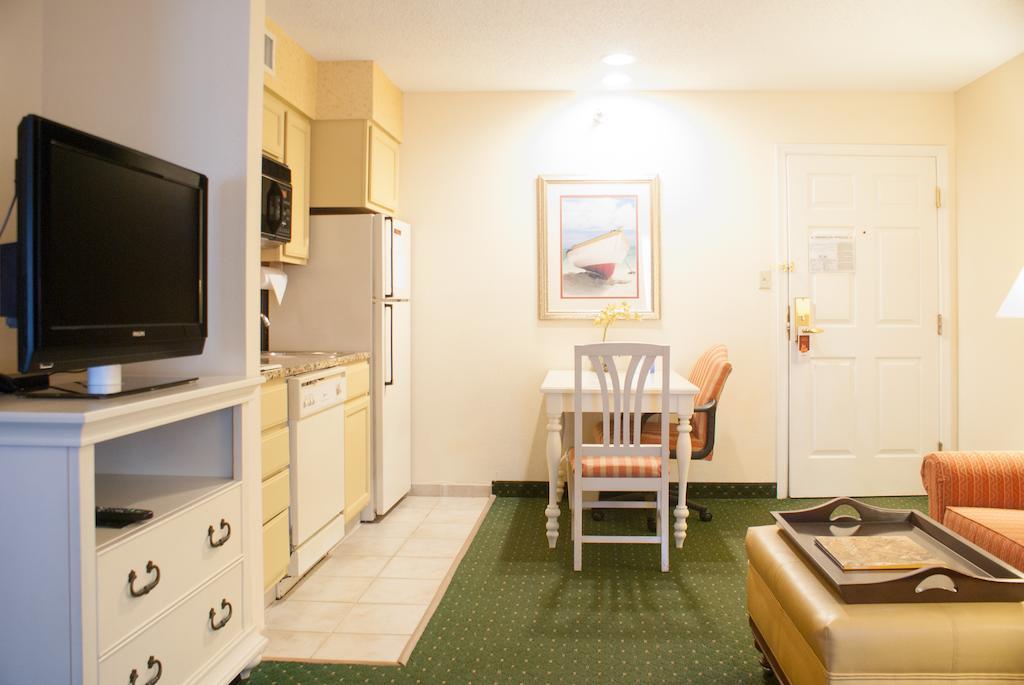 Hawthorn Suites By Wyndham Jacksonville Habitación foto