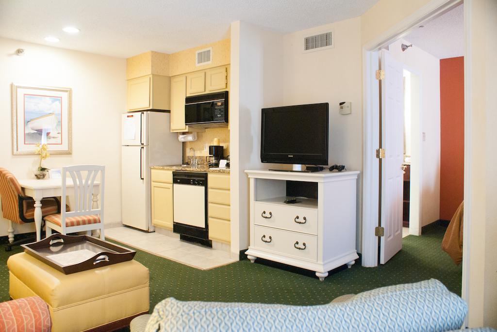 Hawthorn Suites By Wyndham Jacksonville Habitación foto
